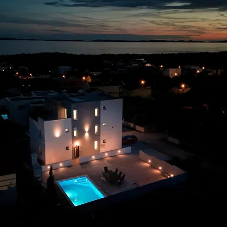 Сasa de vacaciones Crowonder Complex M&m Sky View With Swimming Pool *