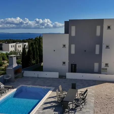 Сasa de vacaciones Crowonder Complex M&m Sky View With Swimming Pool *