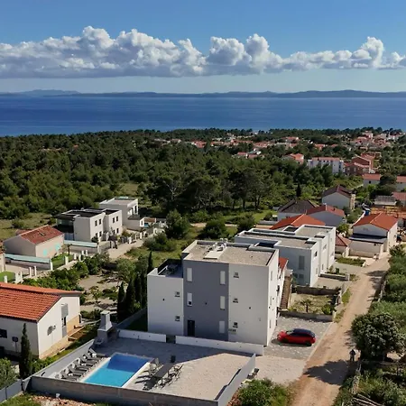 Holiday home Crowonder Complex M&m Sky View With Swimming Pool
