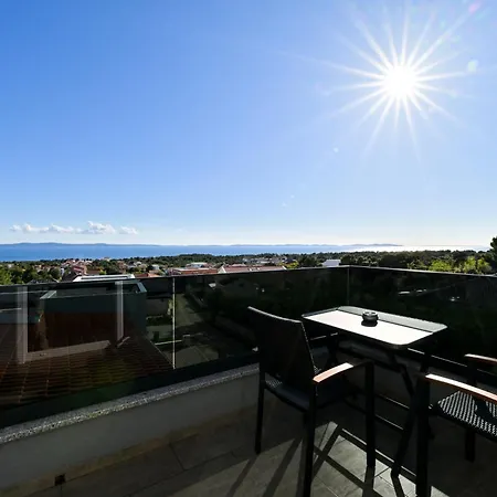 Сasa de vacaciones Crowonder Complex M&m Sky View With Swimming Pool *